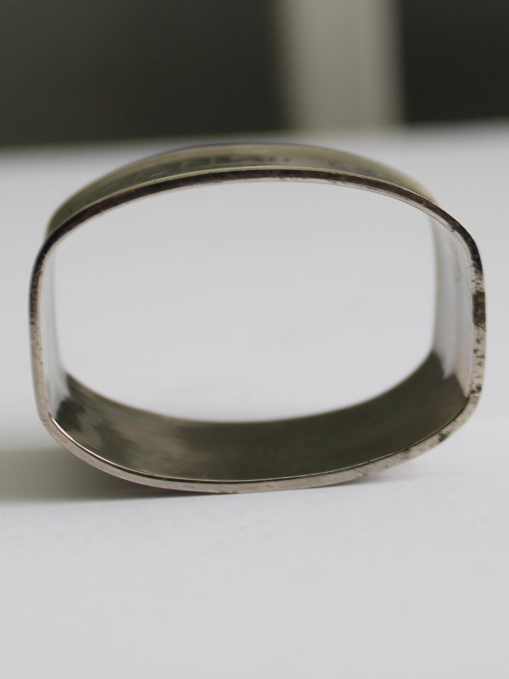 Vintage French  "MONSIEUR" Engraved Silver-Plated Napkin Ring - Picture 3 of 4